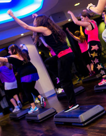 fitness-first-group-class-600x760 bbpi zumba step-thumbnail